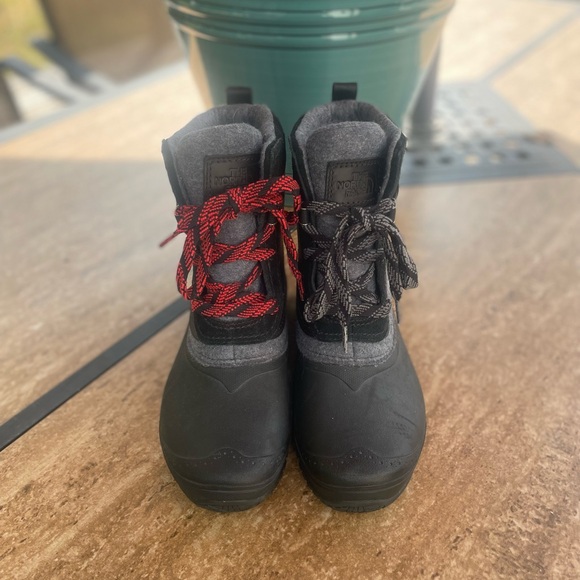 The North Face Women's Gray Winter Boots - Picture 1 of 5